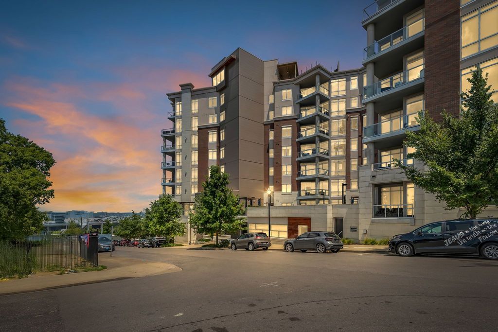 20 Rutledge St Apt 109, Nashville, TN 37210