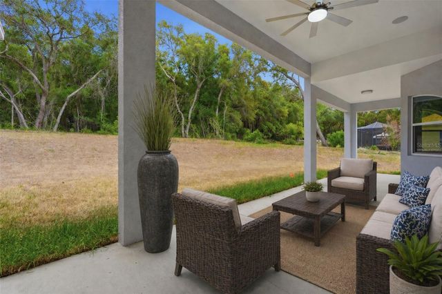 421 W CHASE STREET, Hernando, FL 34442