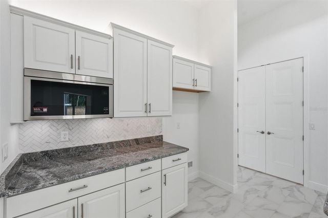 421 W CHASE STREET, Hernando, FL 34442