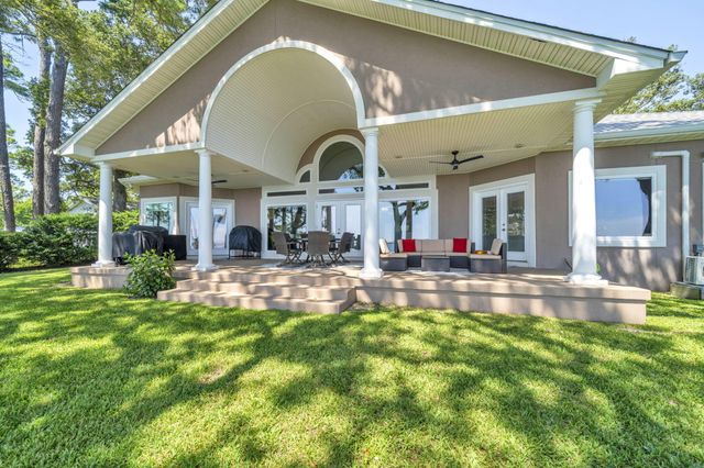 809 E Miracle Strip Parkway, Mary Esther, FL 32569