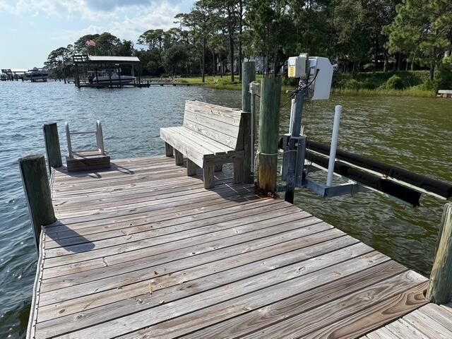 809 E Miracle Strip Parkway, Mary Esther, FL 32569