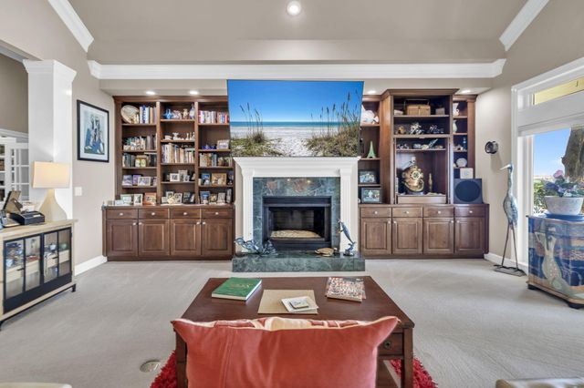 809 E Miracle Strip Parkway, Mary Esther, FL 32569