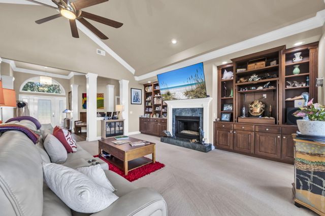 809 E Miracle Strip Parkway, Mary Esther, FL 32569