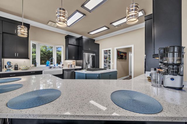 809 E Miracle Strip Parkway, Mary Esther, FL 32569