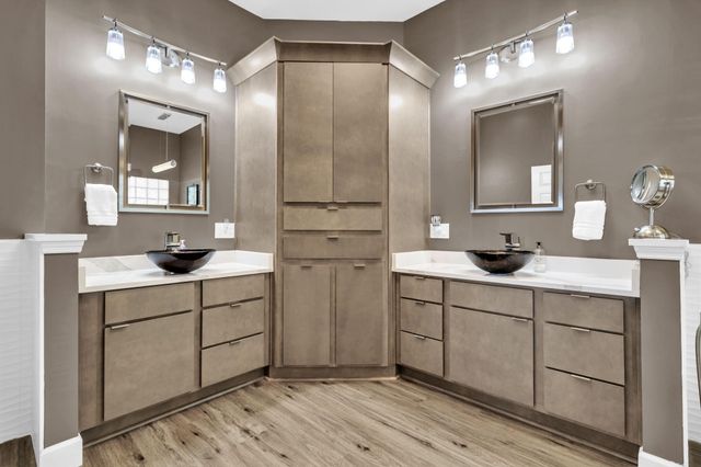 809 E Miracle Strip Parkway, Mary Esther, FL 32569