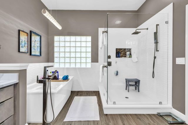 809 E Miracle Strip Parkway, Mary Esther, FL 32569