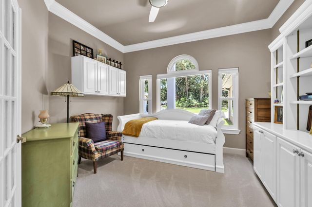 809 E Miracle Strip Parkway, Mary Esther, FL 32569