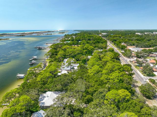 809 E Miracle Strip Parkway, Mary Esther, FL 32569