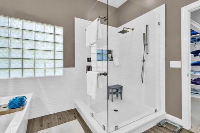 809 E Miracle Strip Parkway, Mary Esther, FL 32569