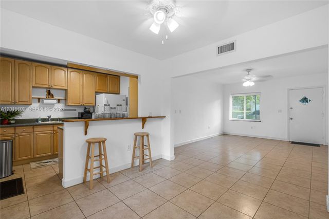 6141 SW 47th St, Miami, FL 33155