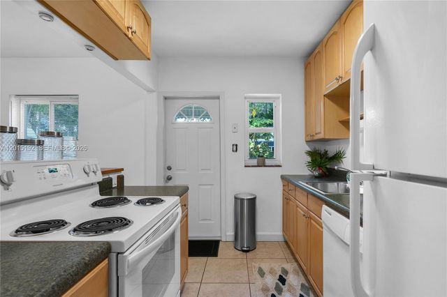6141 SW 47th St, Miami, FL 33155