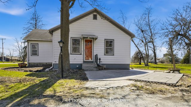 209 E Lafayette Street, Ashkum, IL 60911