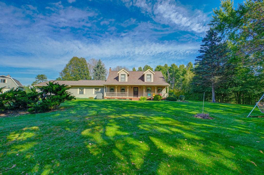 7669 Minar Avenue N, Stillwater, MN 55082 — photo 5