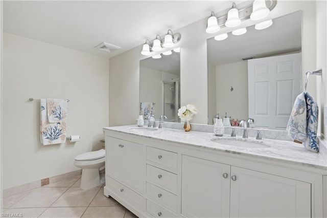 7774 Jewel LN 103, Naples, FL 34109