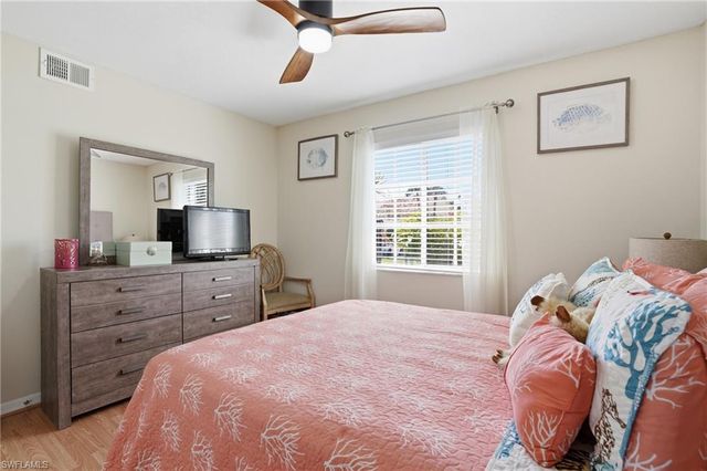 7774 Jewel LN 103, Naples, FL 34109