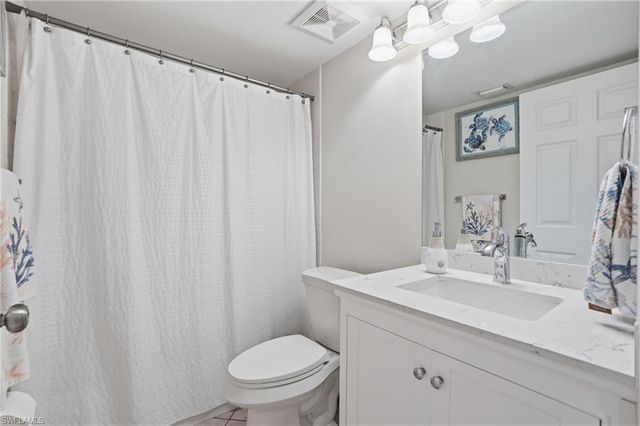 7774 Jewel LN 103, Naples, FL 34109