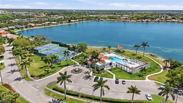 7774 Jewel LN 103, Naples, FL 34109