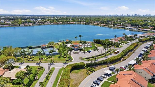 7774 Jewel LN 103, Naples, FL 34109