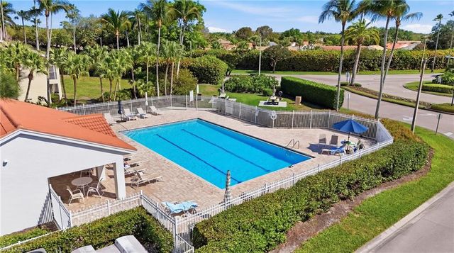 7774 Jewel LN 103, Naples, FL 34109