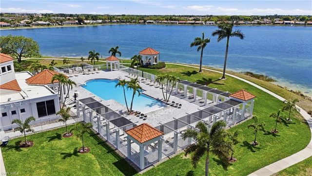 7774 Jewel LN 103, Naples, FL 34109