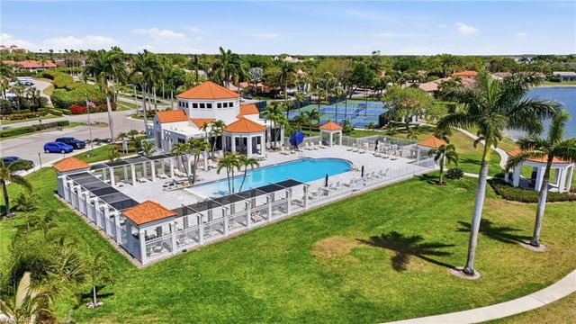 7774 Jewel LN 103, Naples, FL 34109