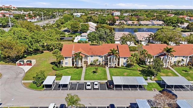 7774 Jewel LN 103, Naples, FL 34109