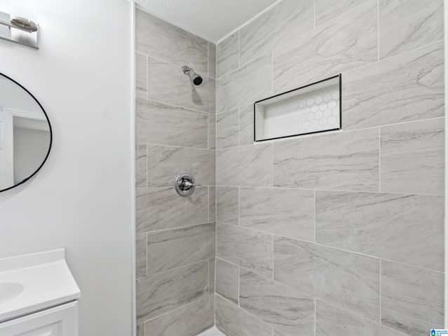 32 ADA DRIVE, Oxford, AL 36203