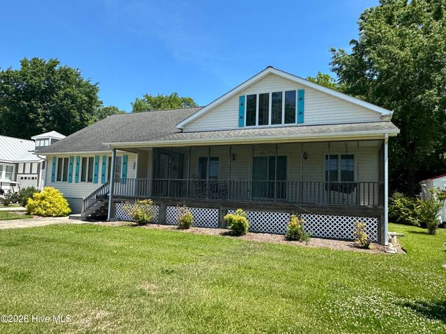 463 E Water Street, Belhaven, NC 27810