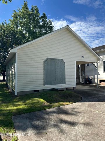 463 E Water Street, Belhaven, NC 27810