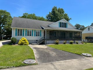 463 E Water Street, Belhaven, NC 27810