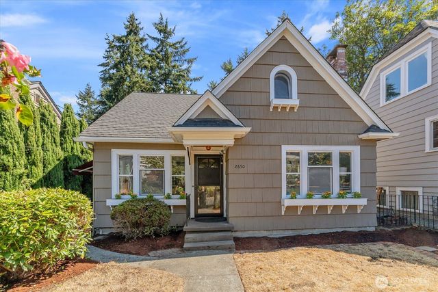 2650 Walnut Avenue SW, Seattle, WA 98116