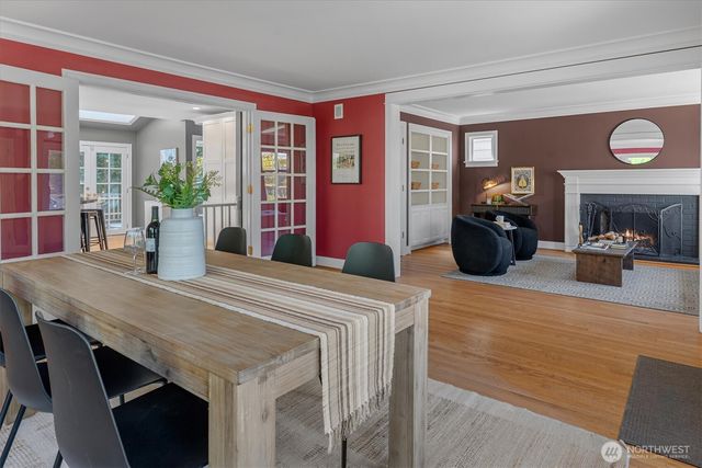 2650 Walnut Avenue SW, Seattle, WA 98116