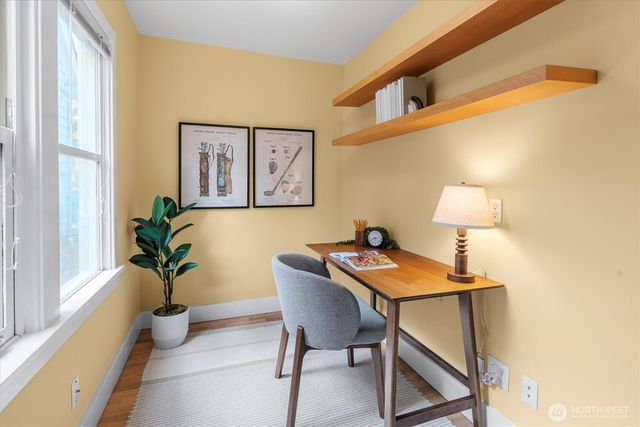 2650 Walnut Avenue SW, Seattle, WA 98116