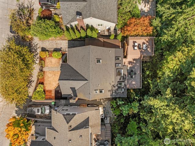 2650 Walnut Avenue SW, Seattle, WA 98116