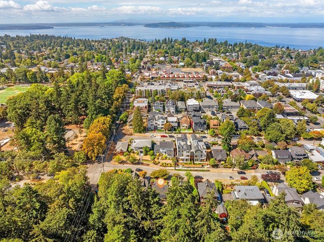 2650 Walnut Avenue SW, Seattle, WA 98116