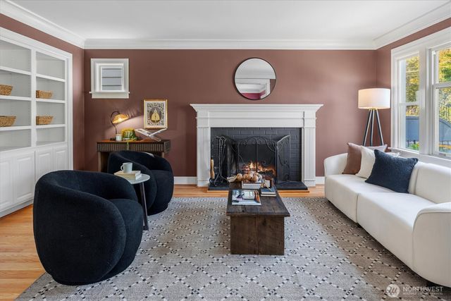 2650 Walnut Avenue SW, Seattle, WA 98116