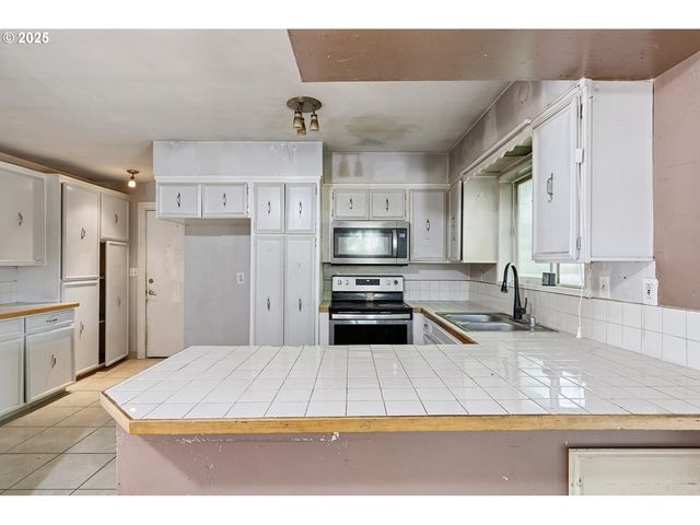 502 Nw 77TH St, Vancouver, WA 98665