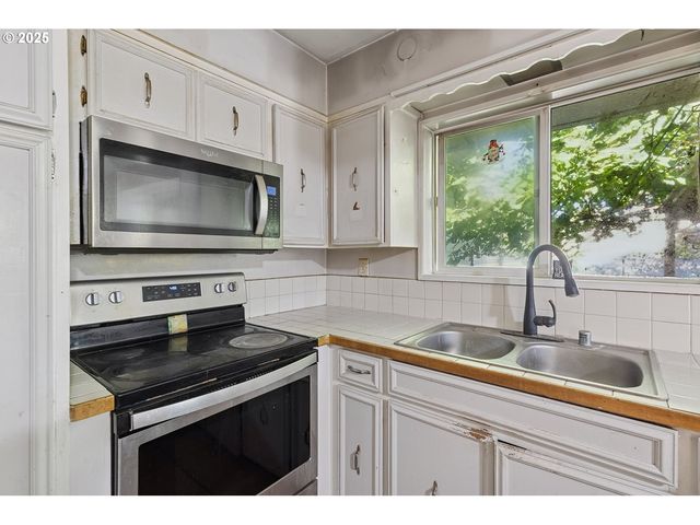 502 Nw 77TH St, Vancouver, WA 98665