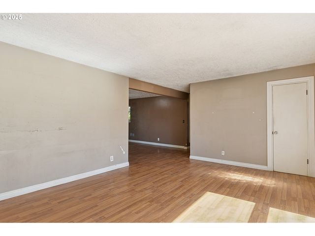 502 Nw 77TH St, Vancouver, WA 98665