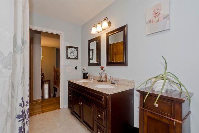 206 Franklin Street, Belchertown, MA 01007