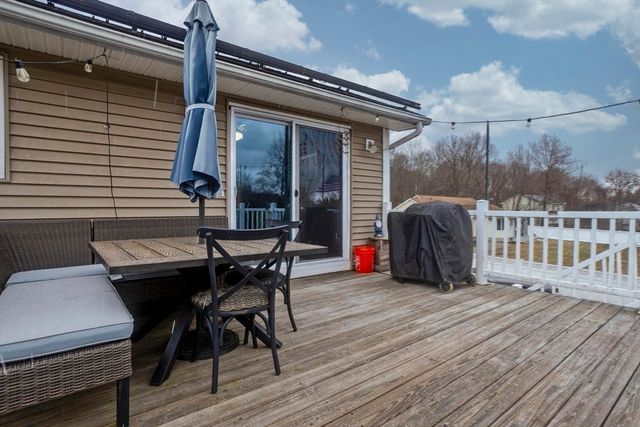 206 Franklin Street, Belchertown, MA 01007