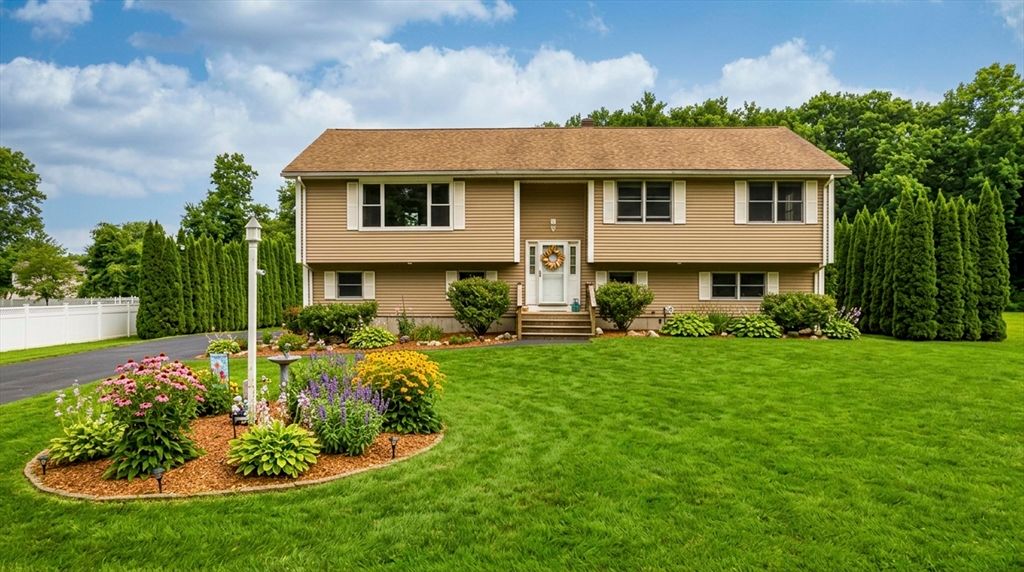 206 Franklin Street, Belchertown, MA 01007