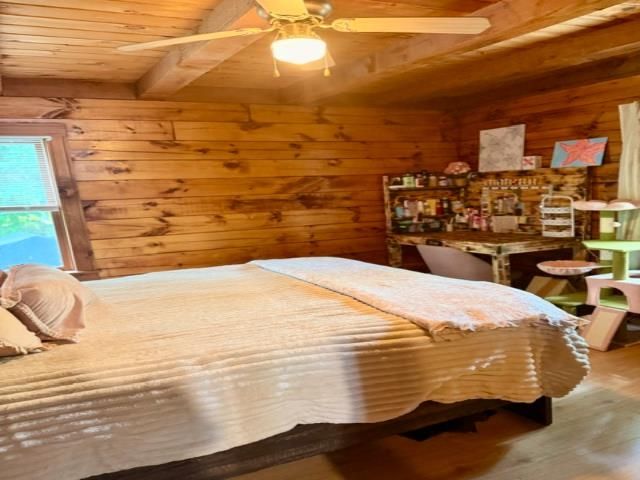 83 main Street, Sandown, NH 03873