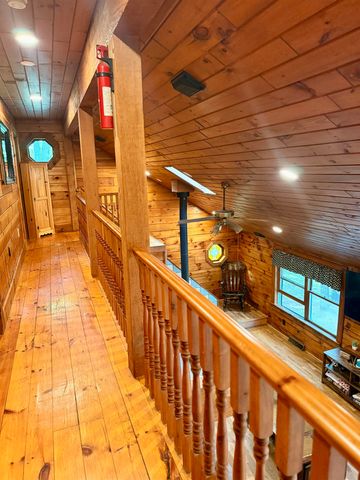83 main Street, Sandown, NH 03873