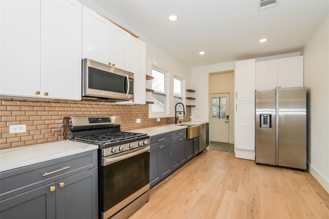 231 Grace Street, Houston, TX 77003