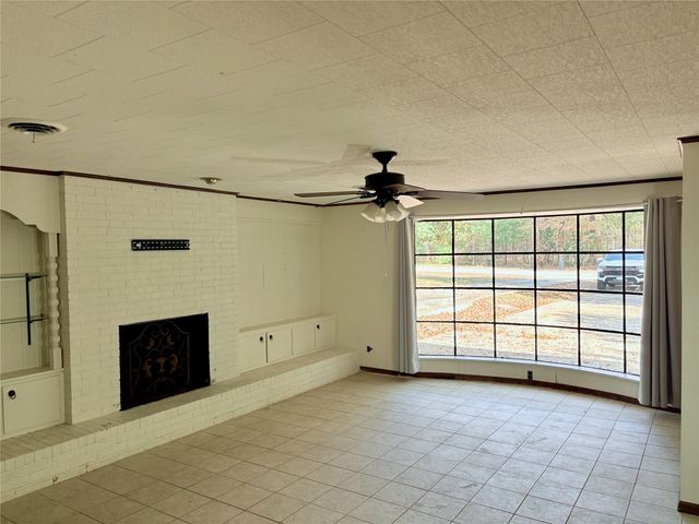 580 33rd Street SE, Paris, TX 75460