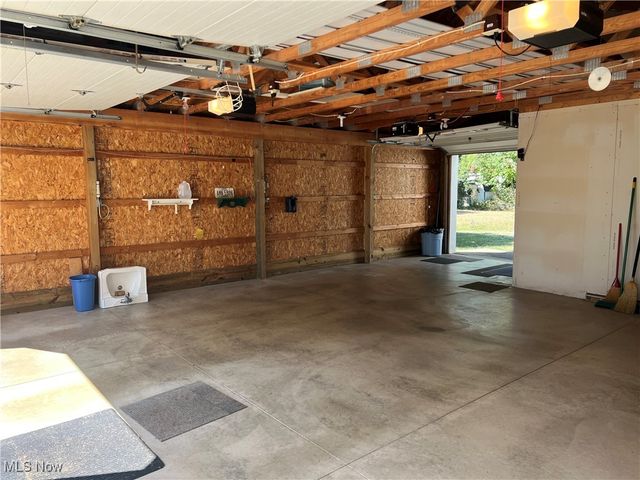 1801 49th Street NW, Canton, OH 44709