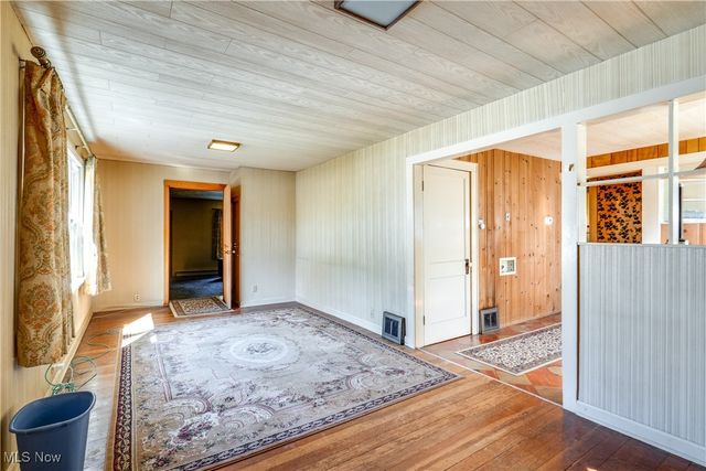 1801 49th Street NW, Canton, OH 44709