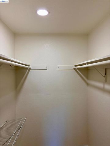 38508 Mary Ter 4, Fremont, CA 94538