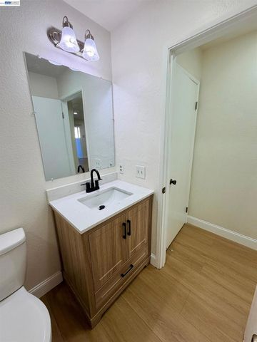 38508 Mary Ter 4, Fremont, CA 94538